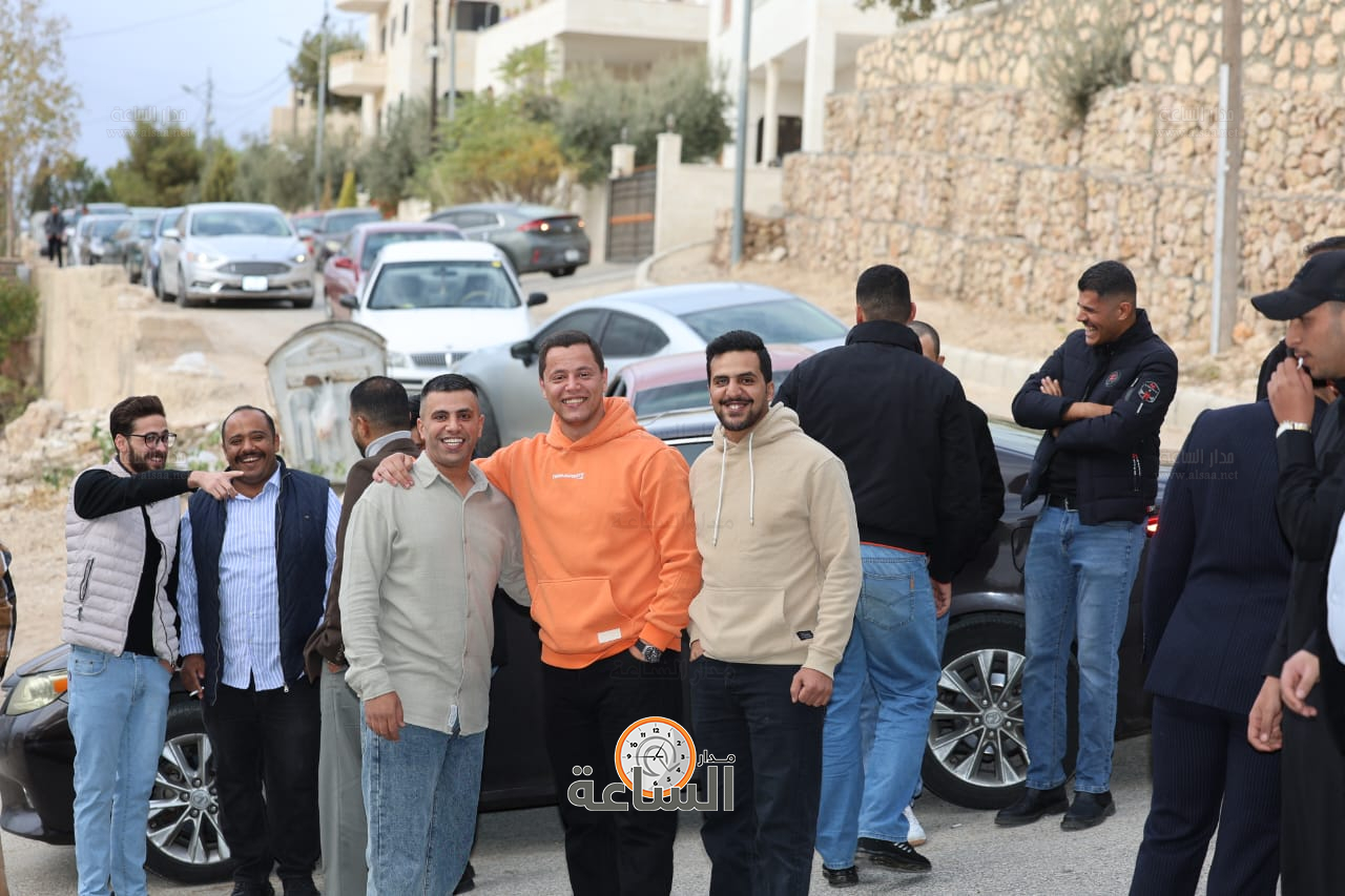 Madar Al-Saa Images 0.7917103866451994