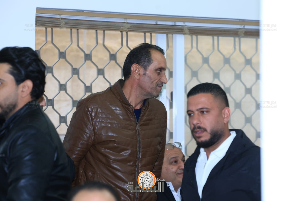 Madar Al-Saa Images 0.3815566638407385