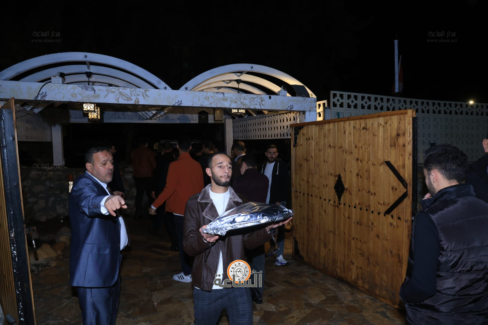 Madar Al-Saa Images 0.9697097246492212