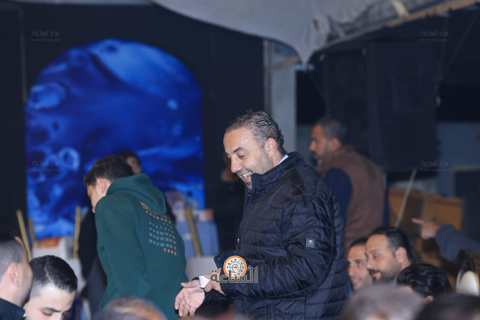 Madar Al-Saa Images 0.7091056917892764