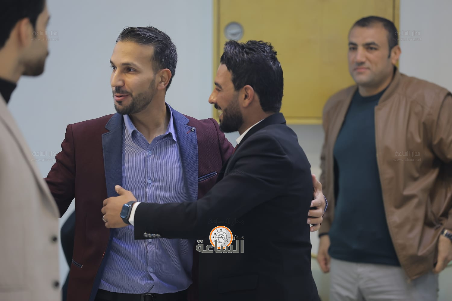 Madar Al-Saa Images 0.36081724495001344