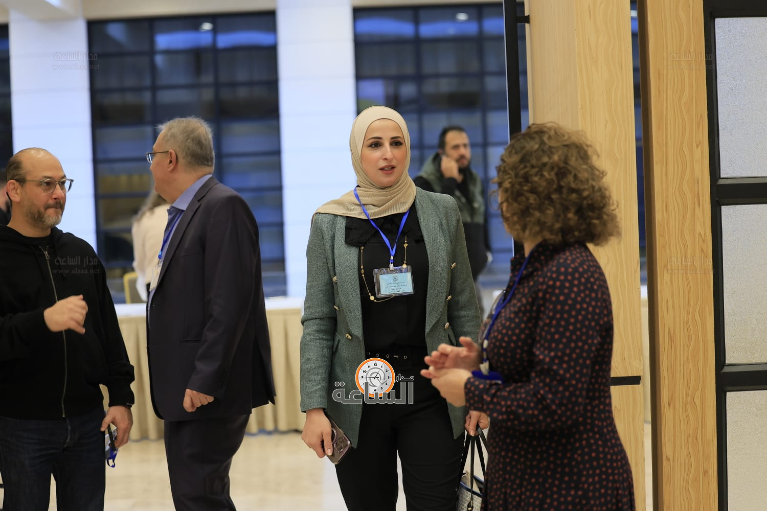 Madar Al-Saa Images 0.35586433935292516