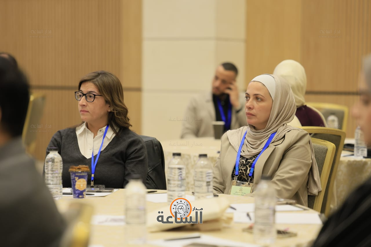 Madar Al-Saa Images 0.00012377680131892