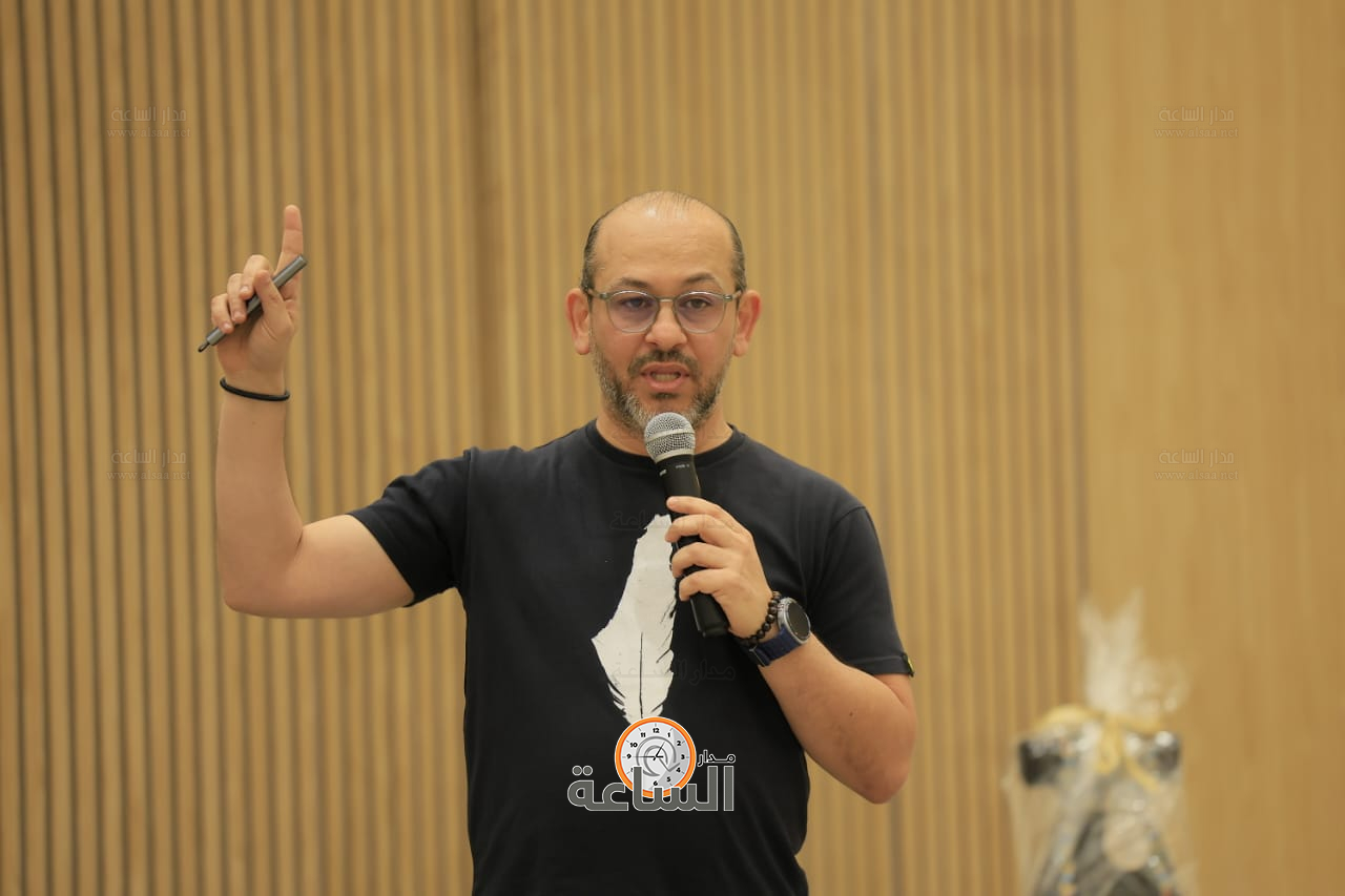 Madar Al-Saa Images 0.17754979631609336