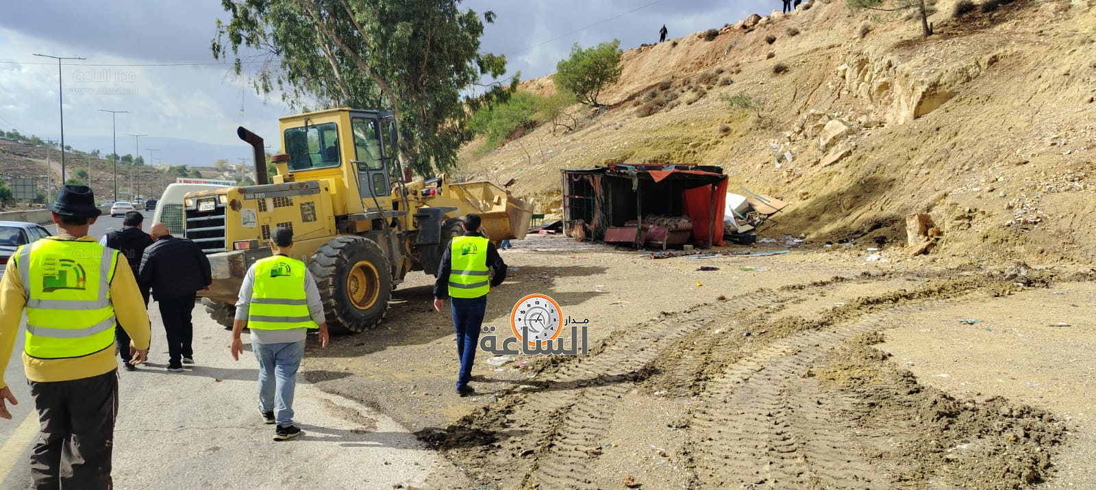 Madar Al-Saa Images 0.01631715854988458