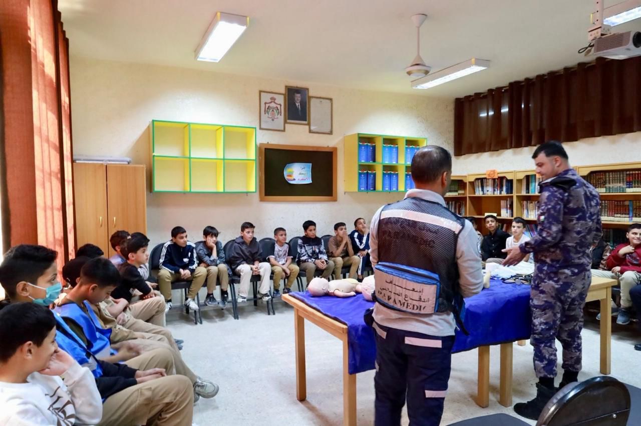 Madar Al-Saa Images 0.8475620801627892