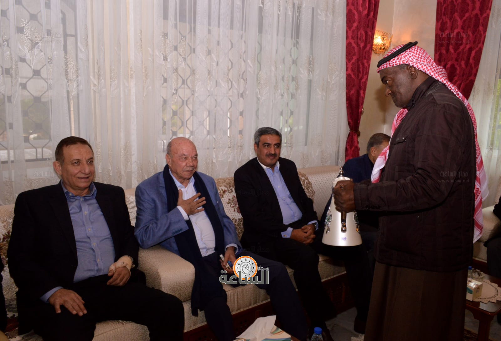 Madar Al-Saa Images 0.971487395077264