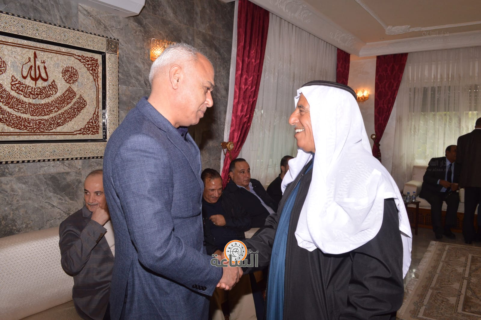 Madar Al-Saa Images 0.8858157967339619