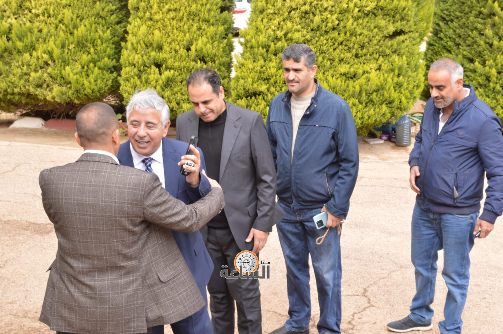 Madar Al-Saa Images 0.9504009816949538