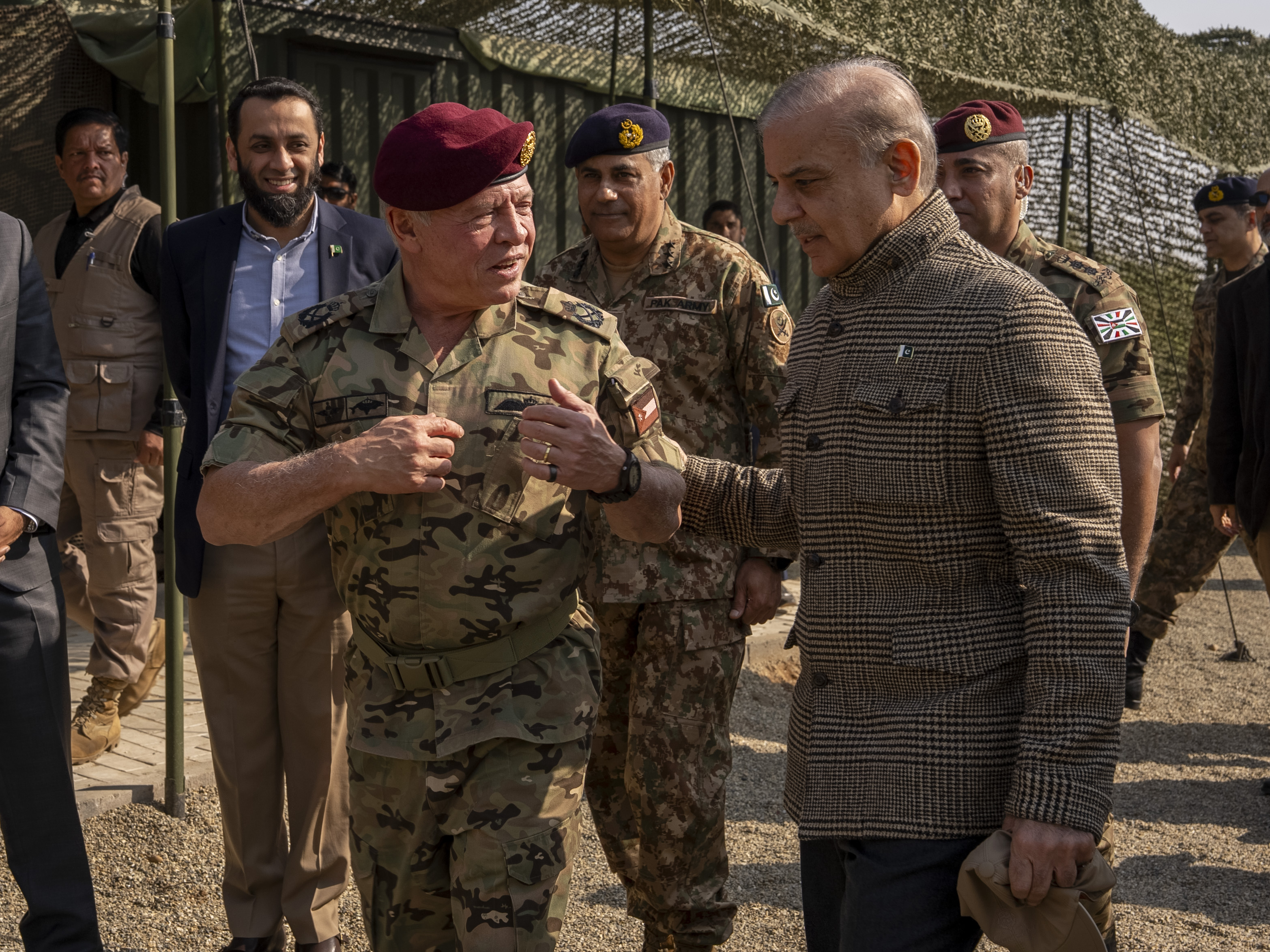 Madar Al-Saa Images 0.8590729032178074