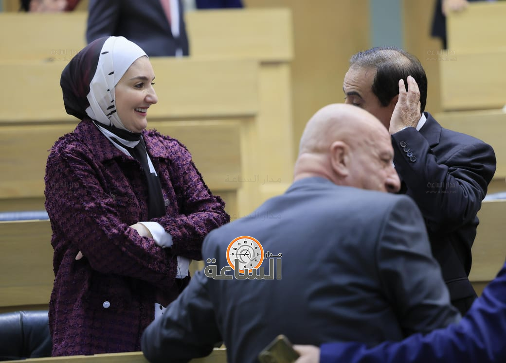 Madar Al-Saa Images 0.012048080003243977