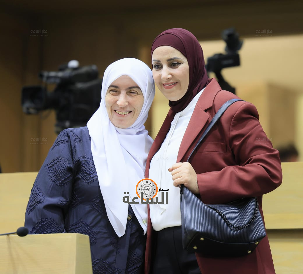 Madar Al-Saa Images 0.7159883794200371