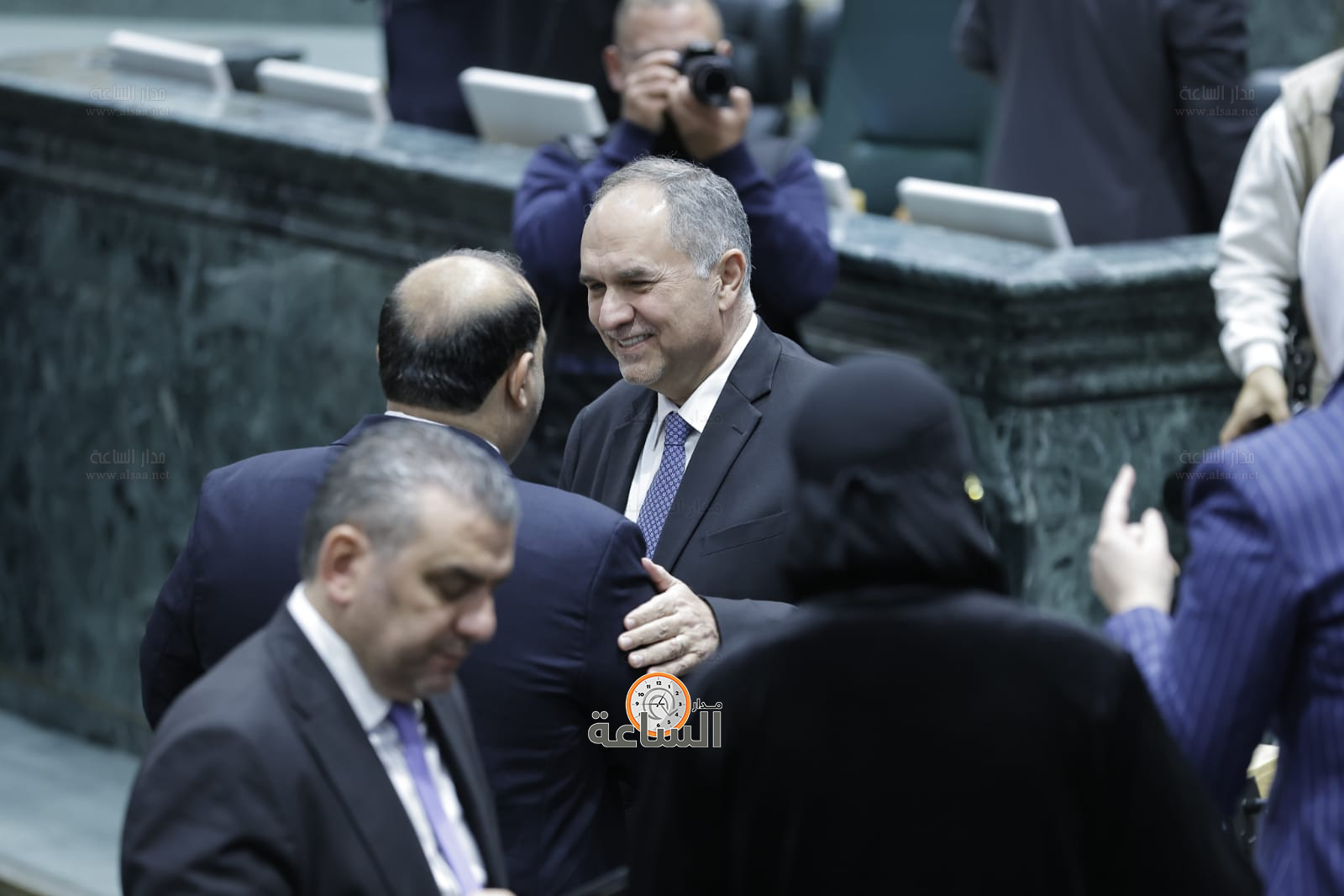 Madar Al-Saa Images 0.1934777192551319