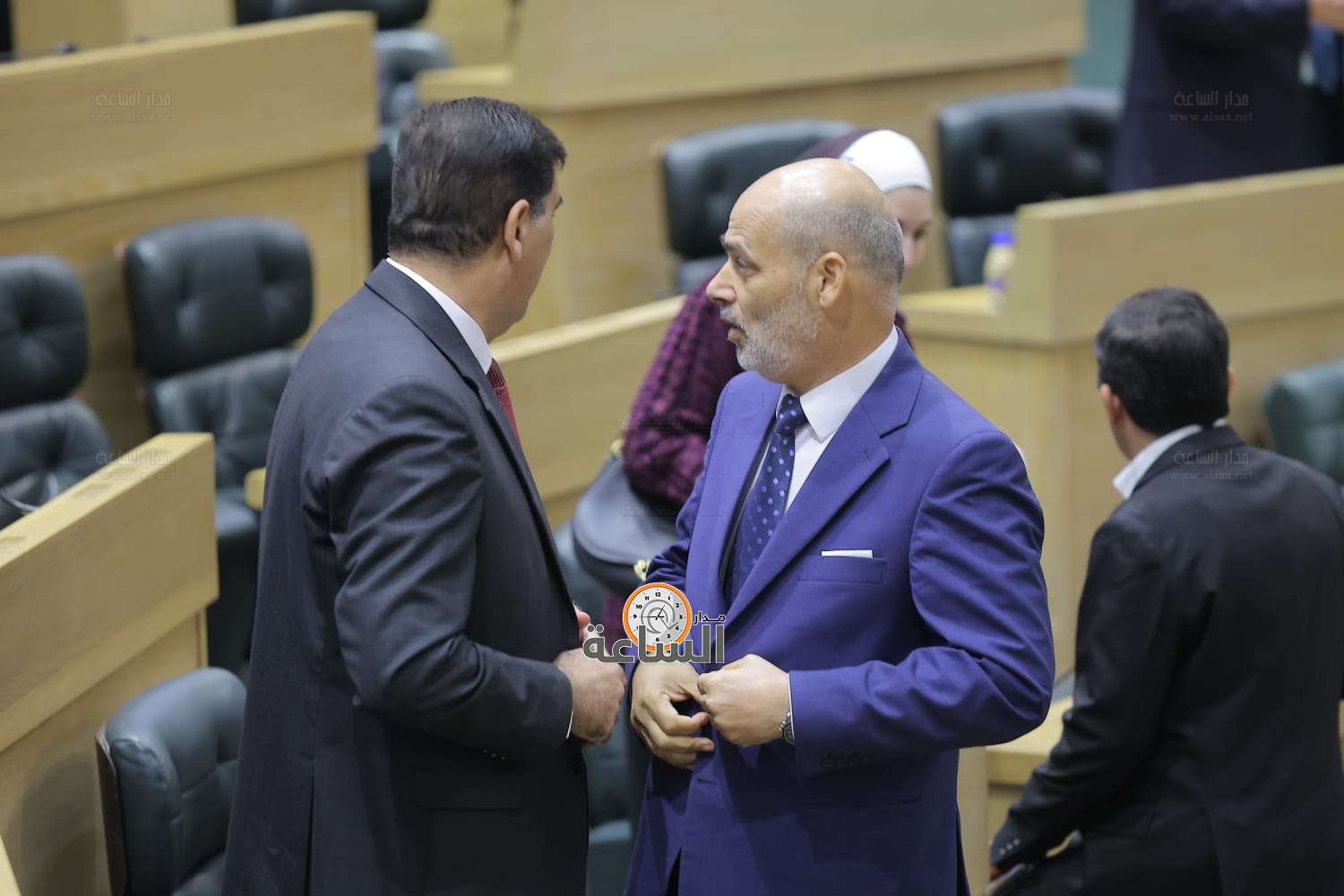 Madar Al-Saa Images 0.8921421380146589