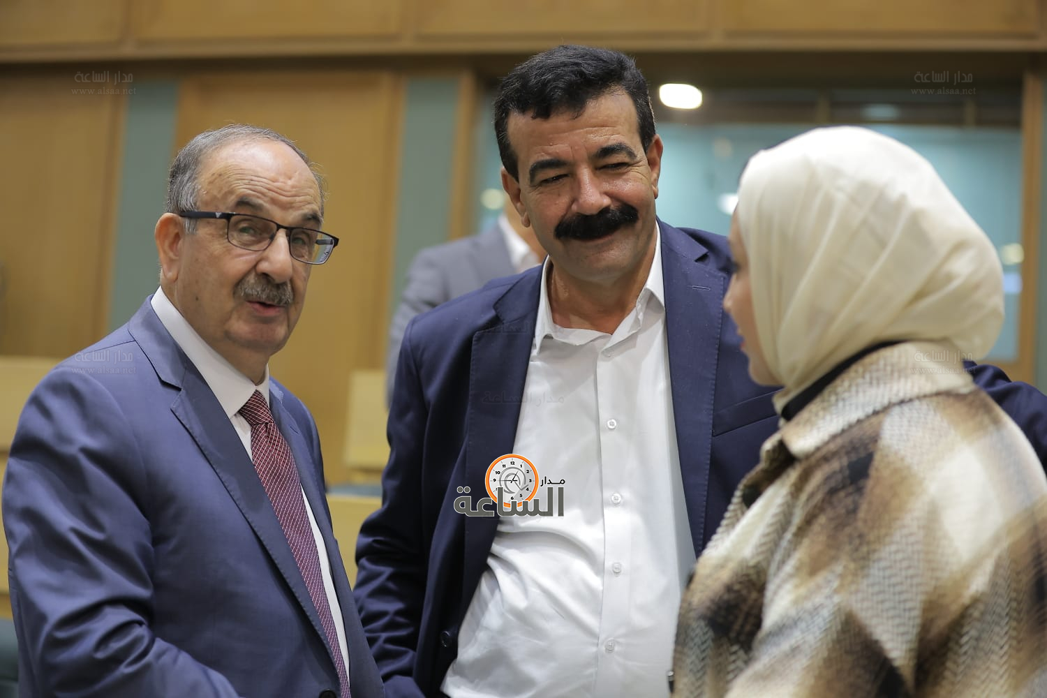 Madar Al-Saa Images 0.19418175087690803