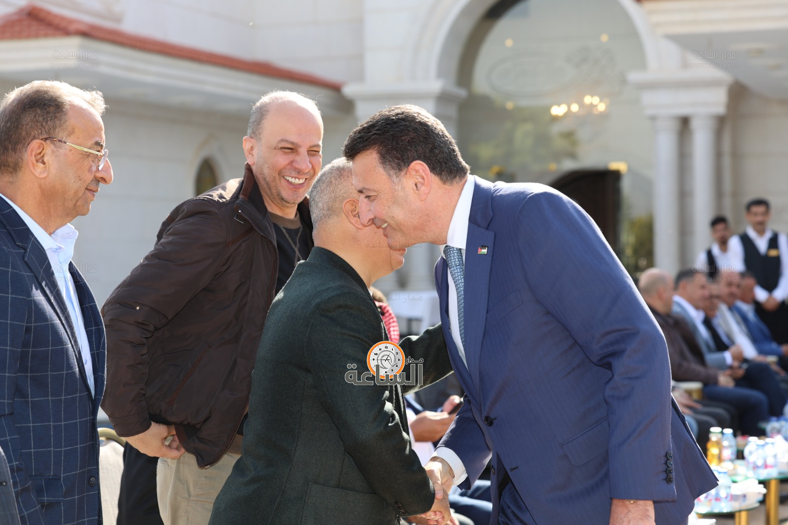 Madar Al-Saa Images 0.9976037305982403