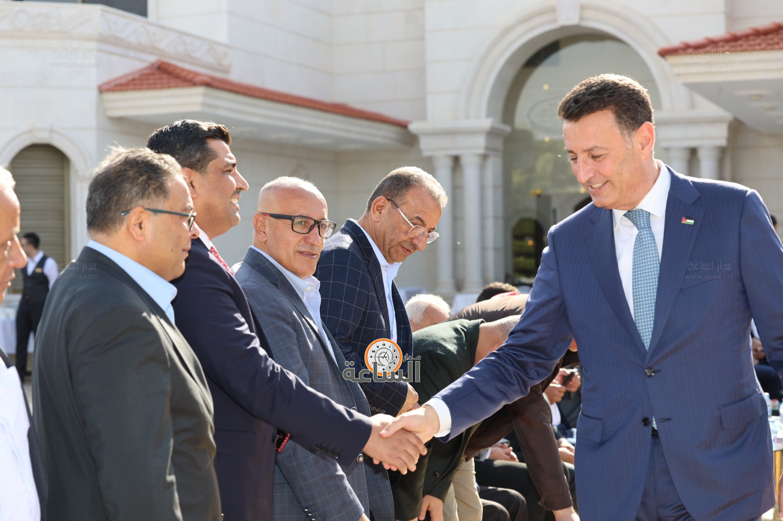 Madar Al-Saa Images 0.7522829411614145