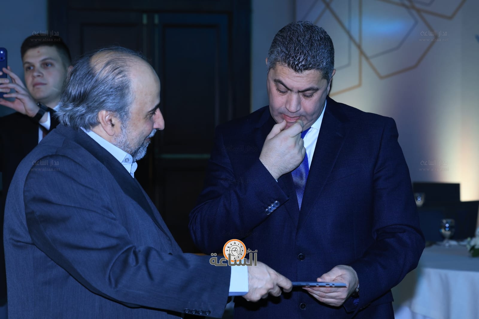 Madar Al-Saa Images 0.8516833889640099