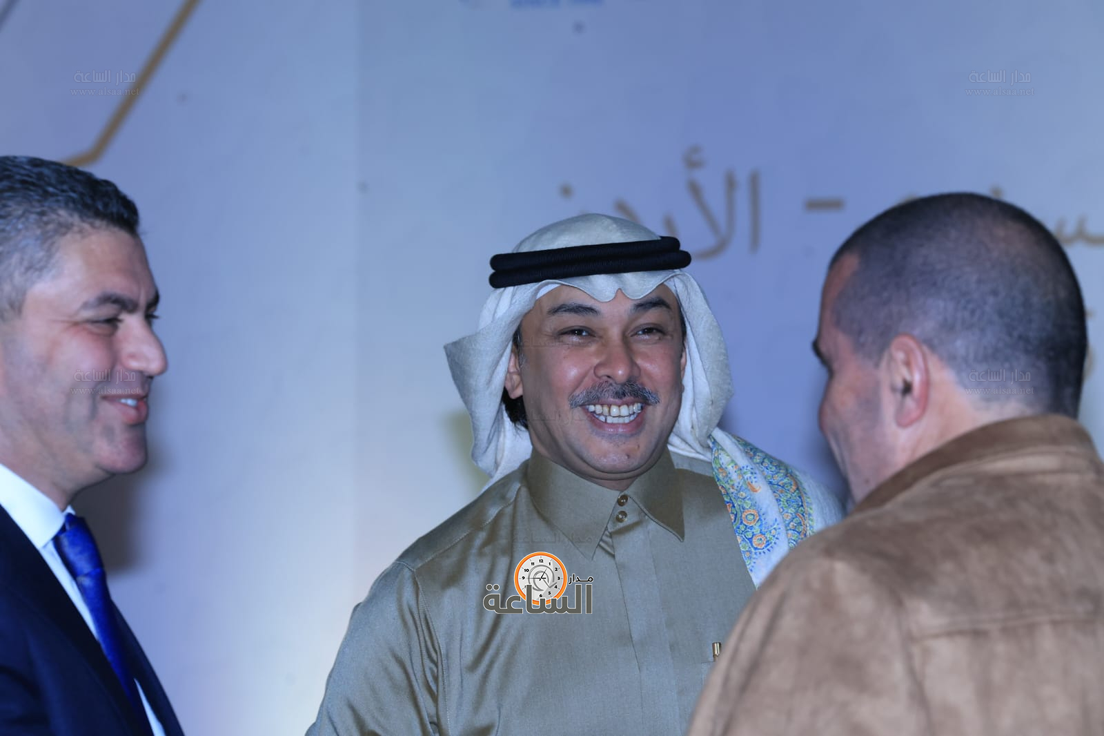 Madar Al-Saa Images 0.3199820339636019