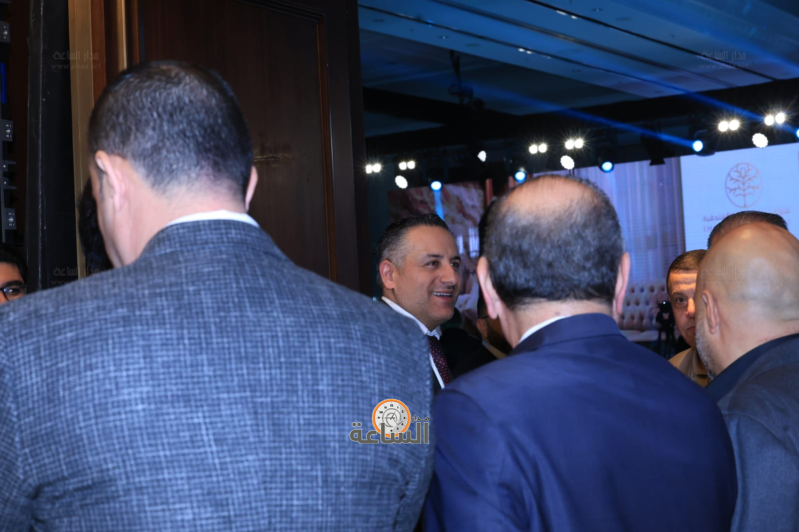 Madar Al-Saa Images 0.9318104219281068