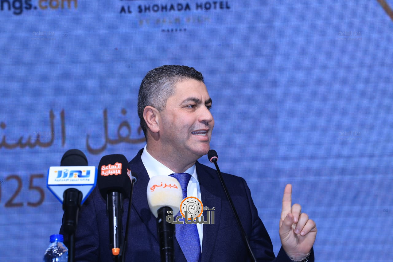 Madar Al-Saa Images 0.37420550889380255