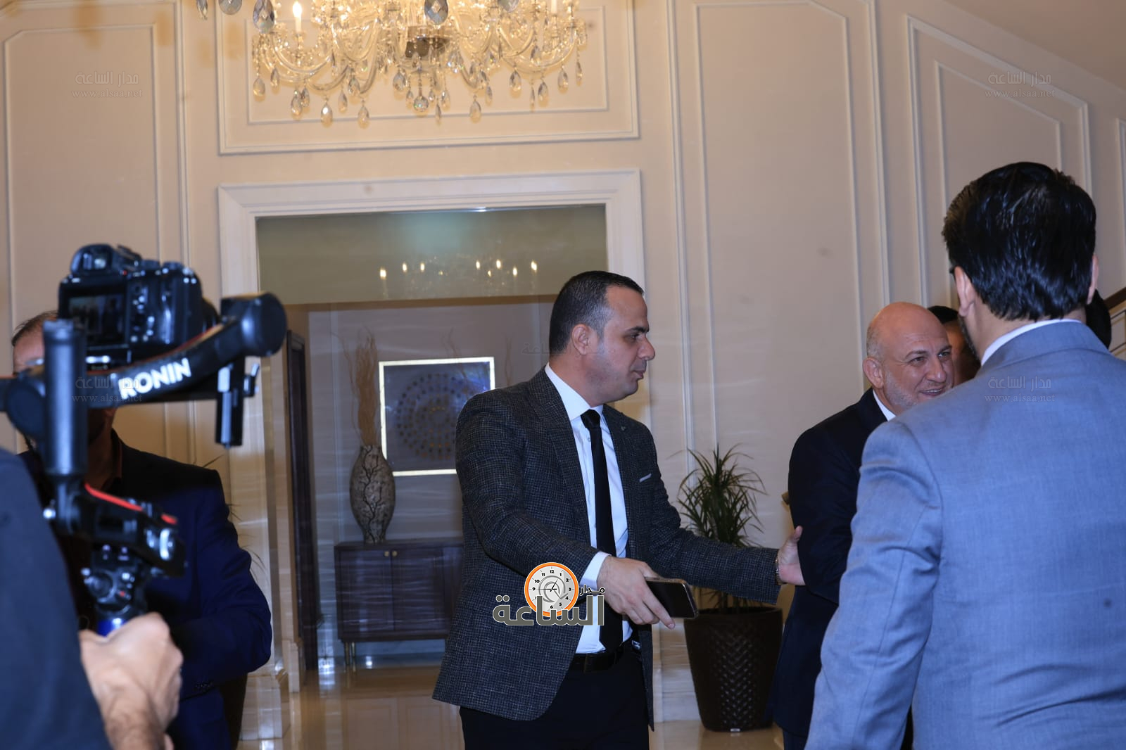 Madar Al-Saa Images 0.09931822085414299