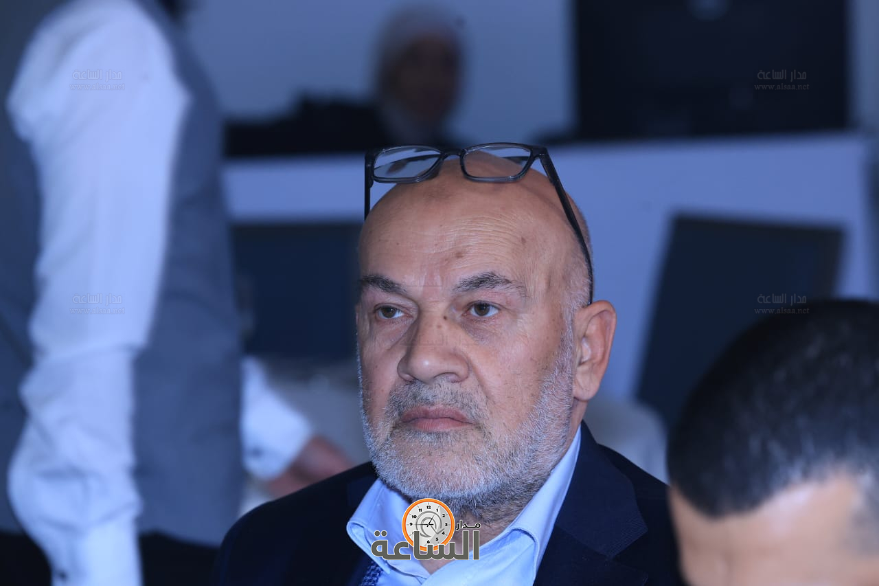 Madar Al-Saa Images 0.32583911244401353