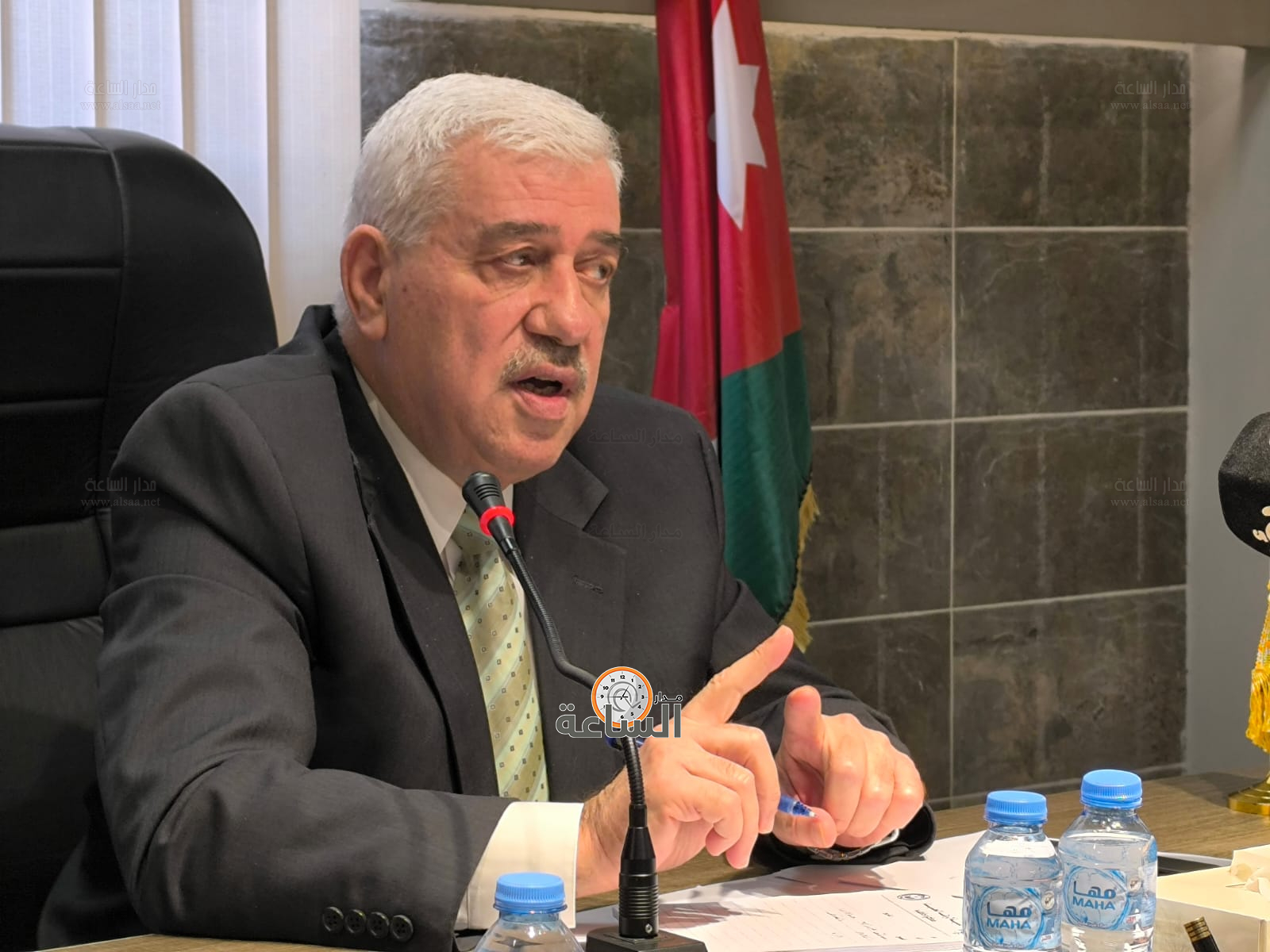 Madar Al-Saa Images 0.8108385848512506