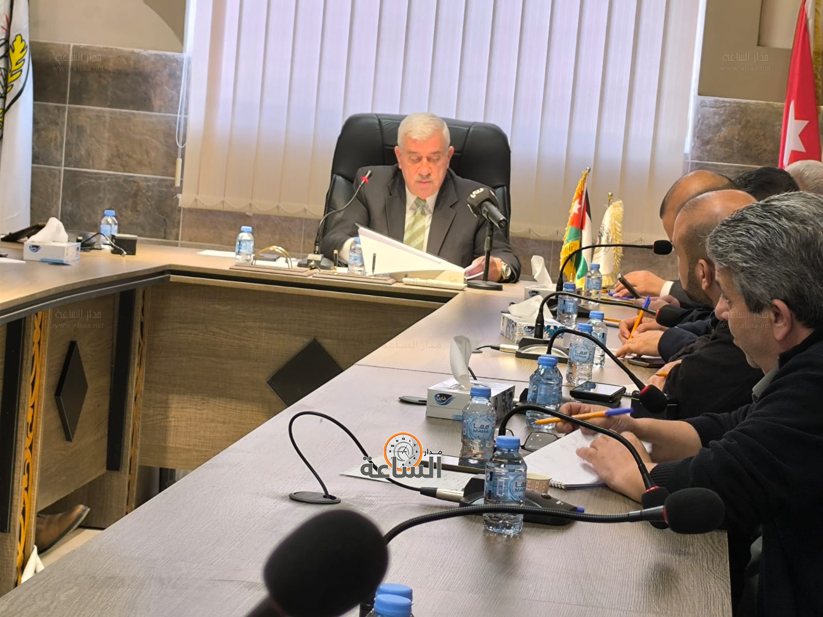 Madar Al-Saa Images 0.6127232514557357