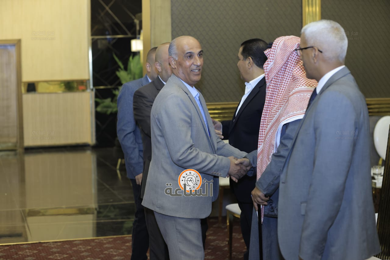 Madar Al-Saa Images 0.2500271688722948