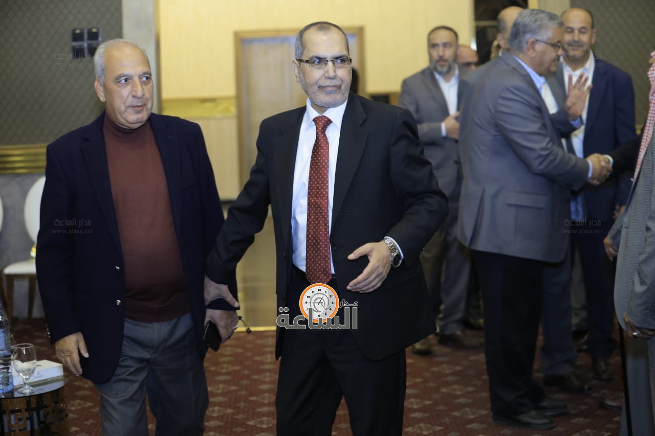 Madar Al-Saa Images 0.6694514235107599