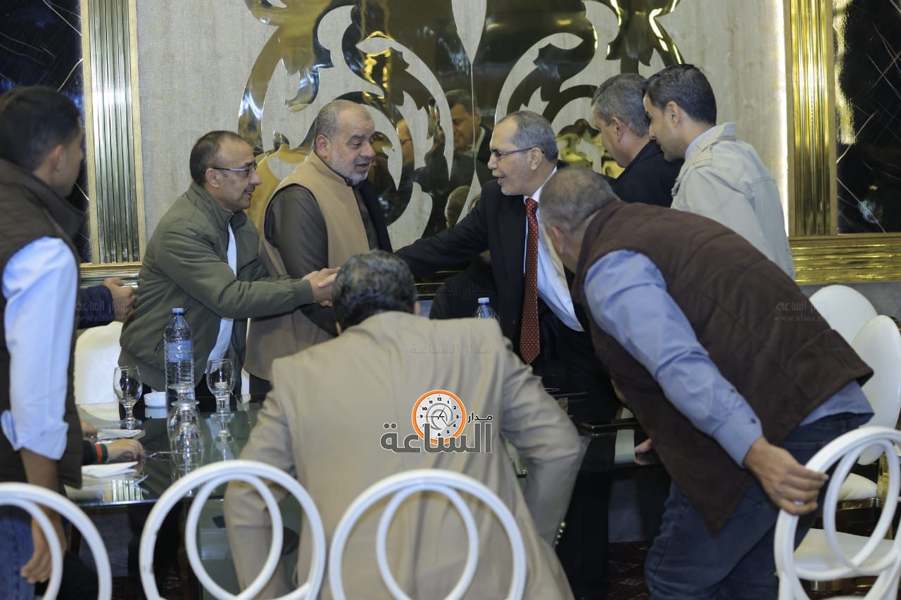 Madar Al-Saa Images 0.5114671384468487