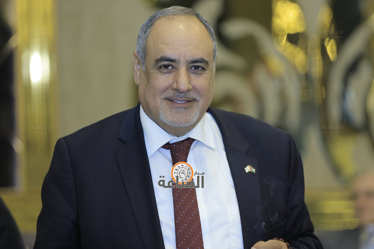 Madar Al-Saa Images 0.8995995774947823