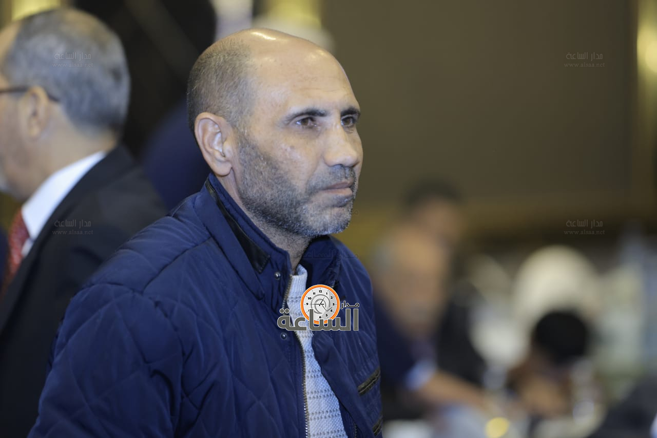 Madar Al-Saa Images 0.5618917880371191