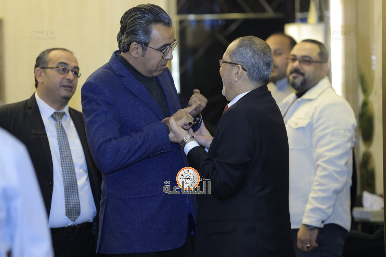 Madar Al-Saa Images 0.015676549673316664