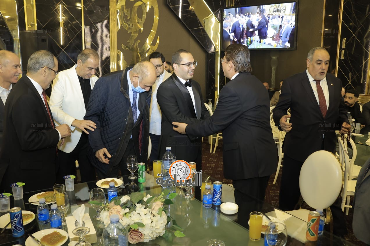 Madar Al-Saa Images 0.48674756354060633