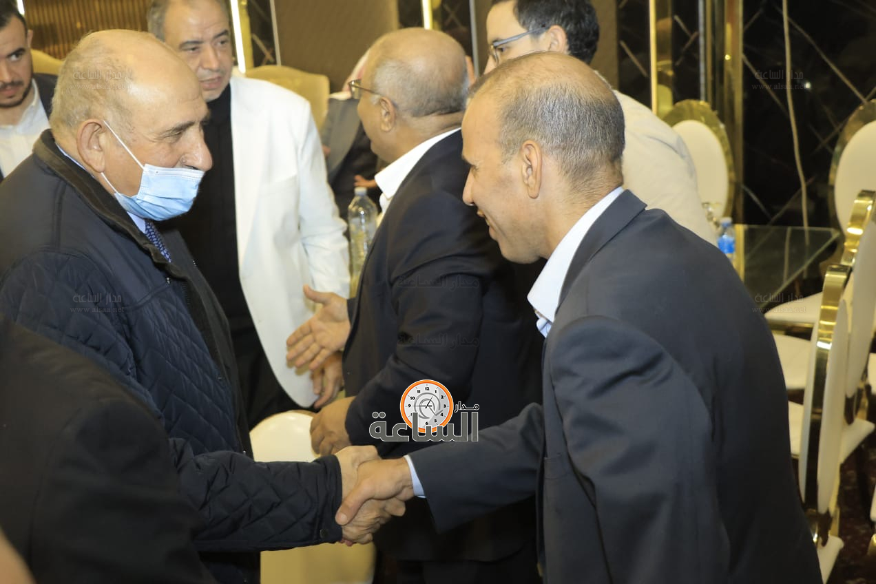 Madar Al-Saa Images 0.3832165619696807