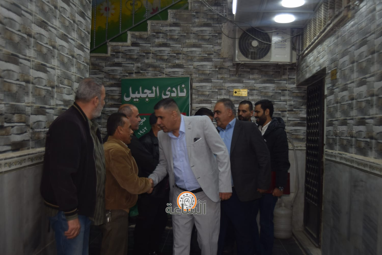 Madar Al-Saa Images 0.4075249638585249