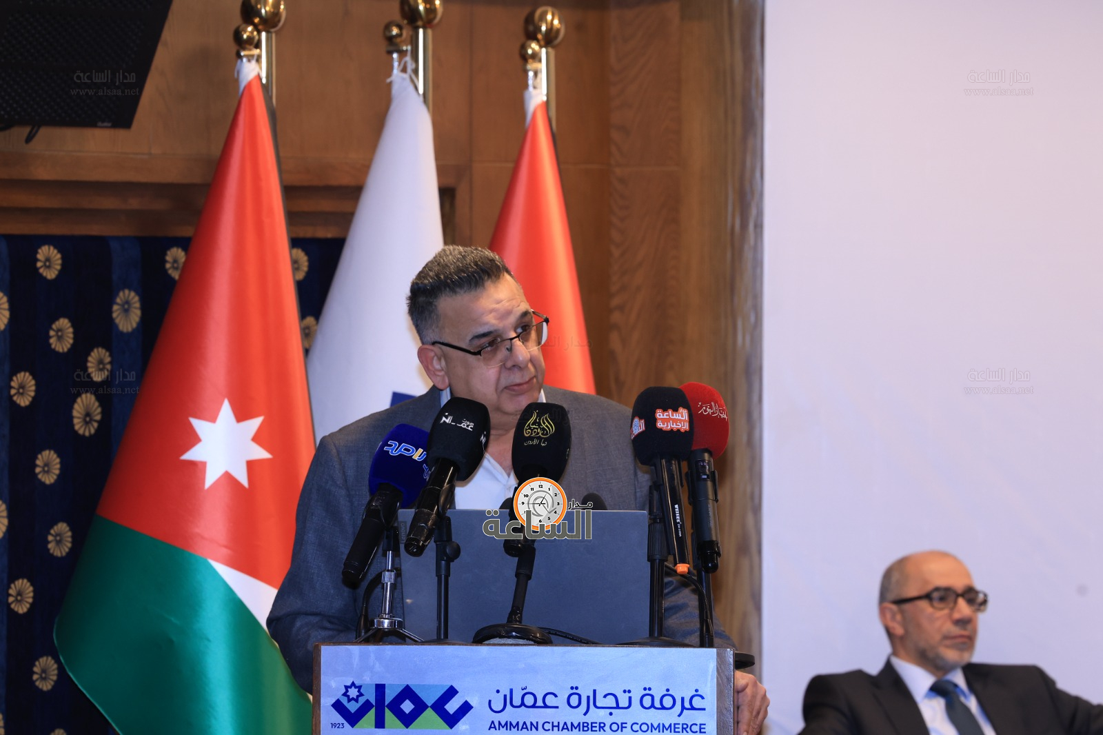 Madar Al-Saa Images 0.192832119143029