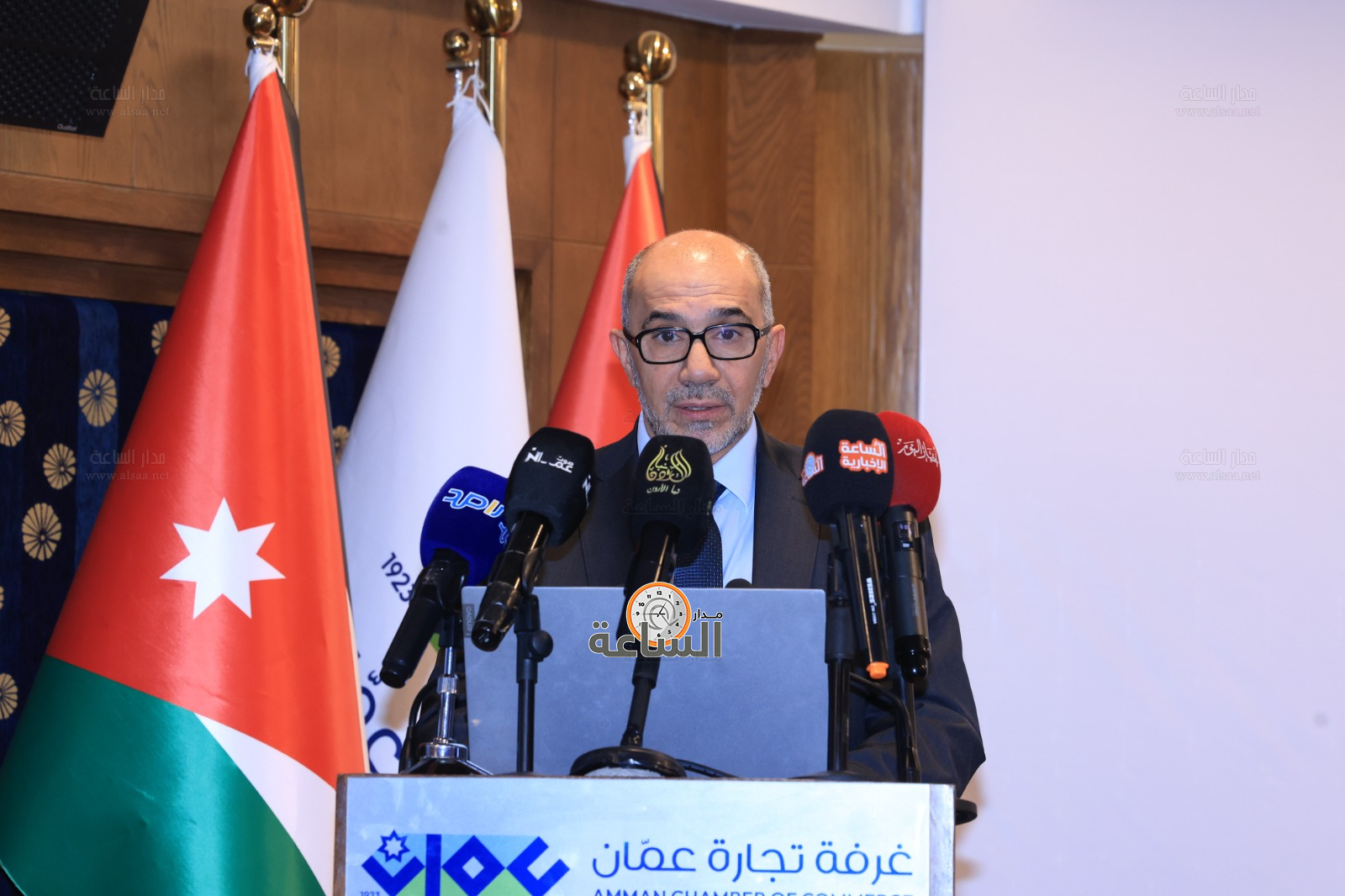 Madar Al-Saa Images 0.2576089431313435