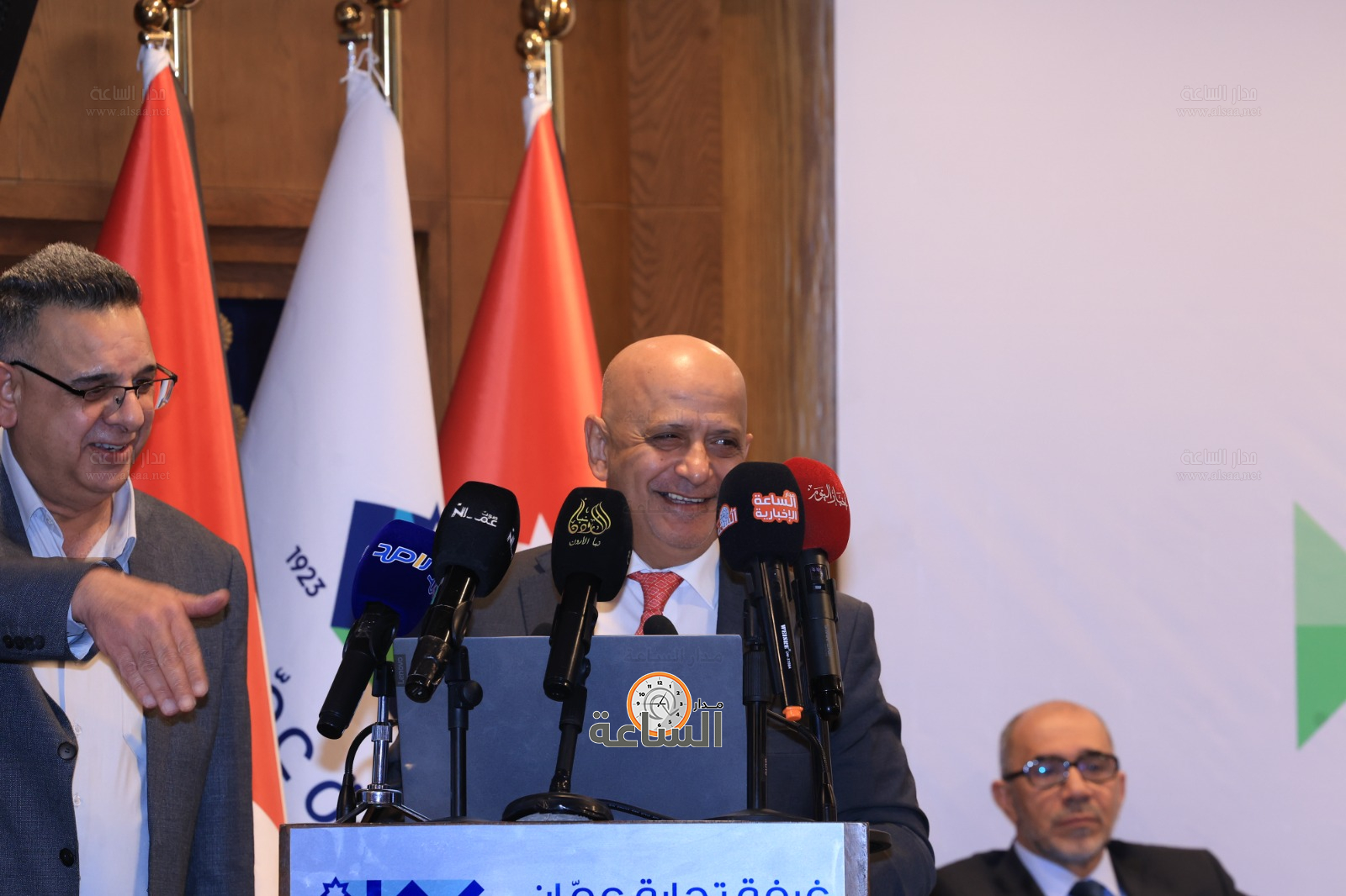 Madar Al-Saa Images 0.05106525442875176