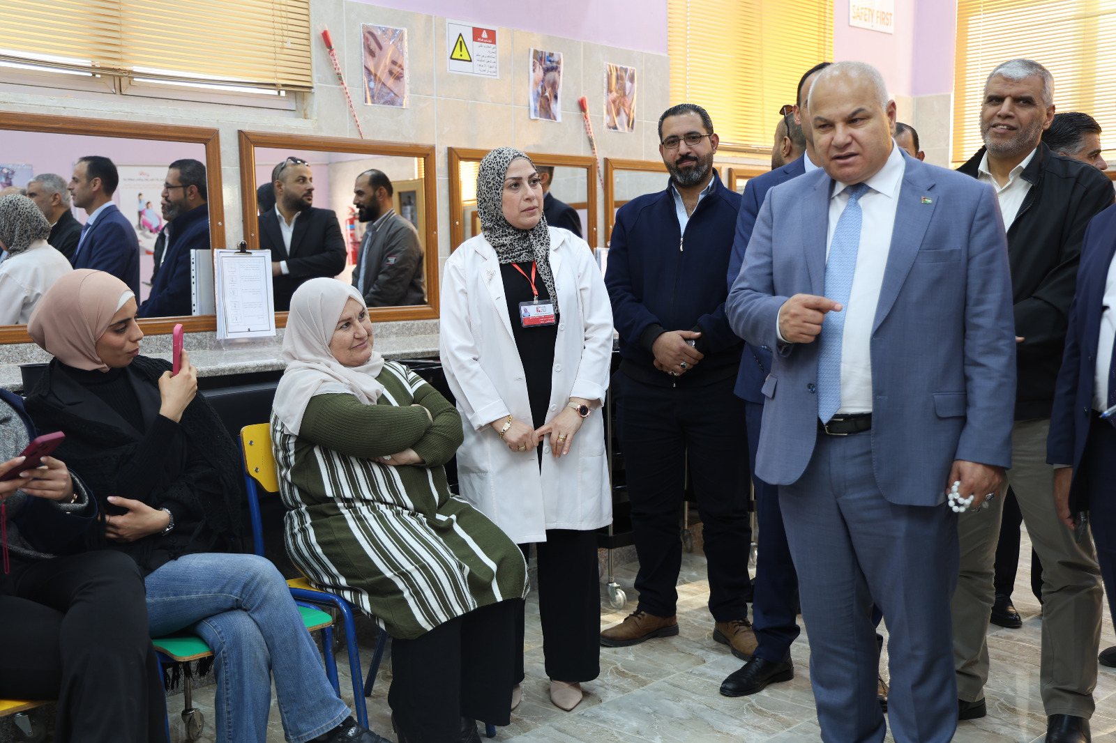 Madar Al-Saa Images 0.07981624121559117