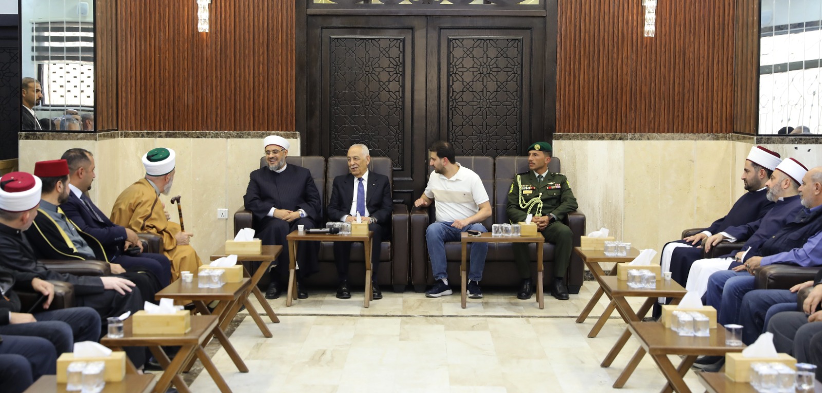 Madar Al-Saa Images 0.12133264964016821