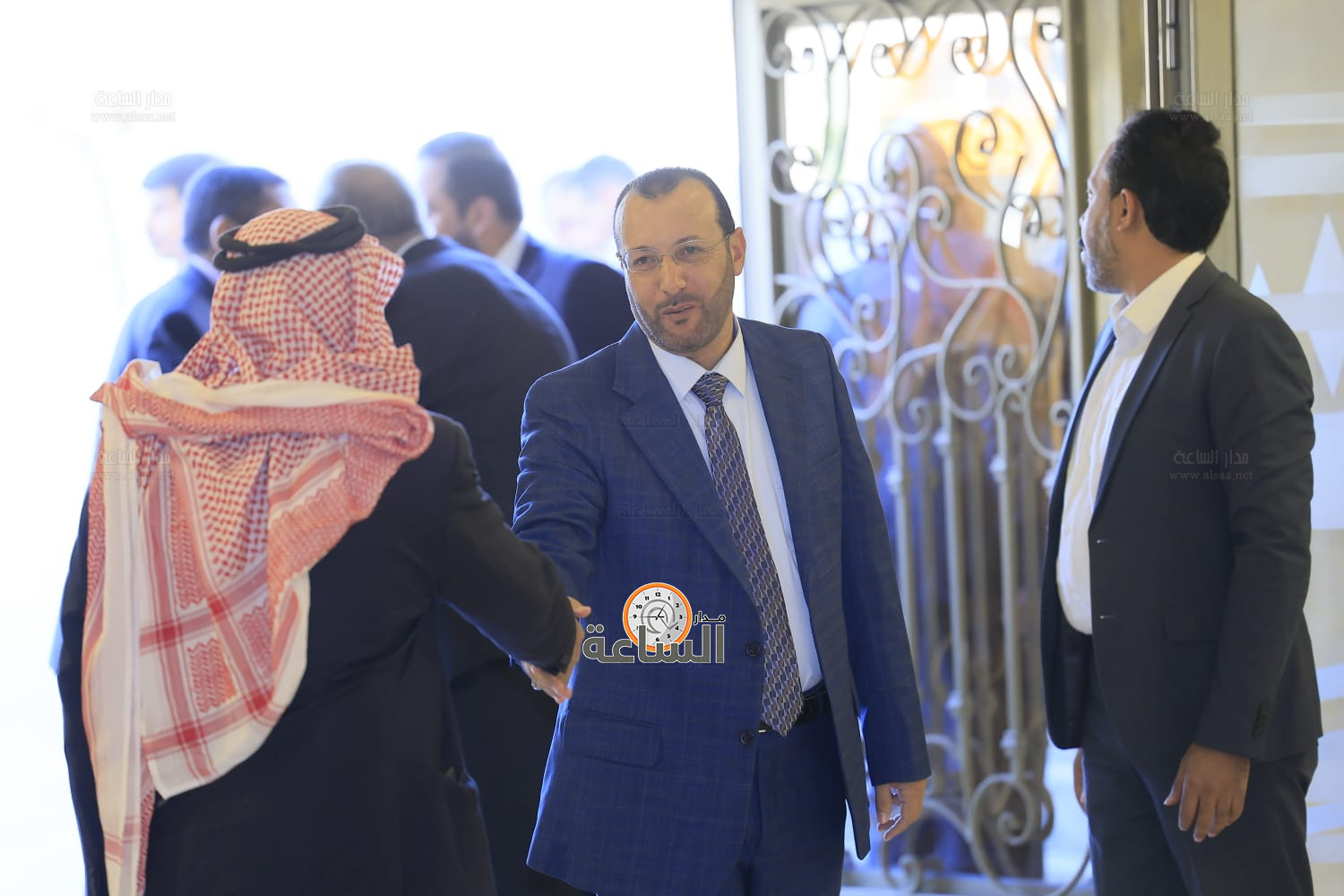 Madar Al-Saa Images 0.3303391950230883