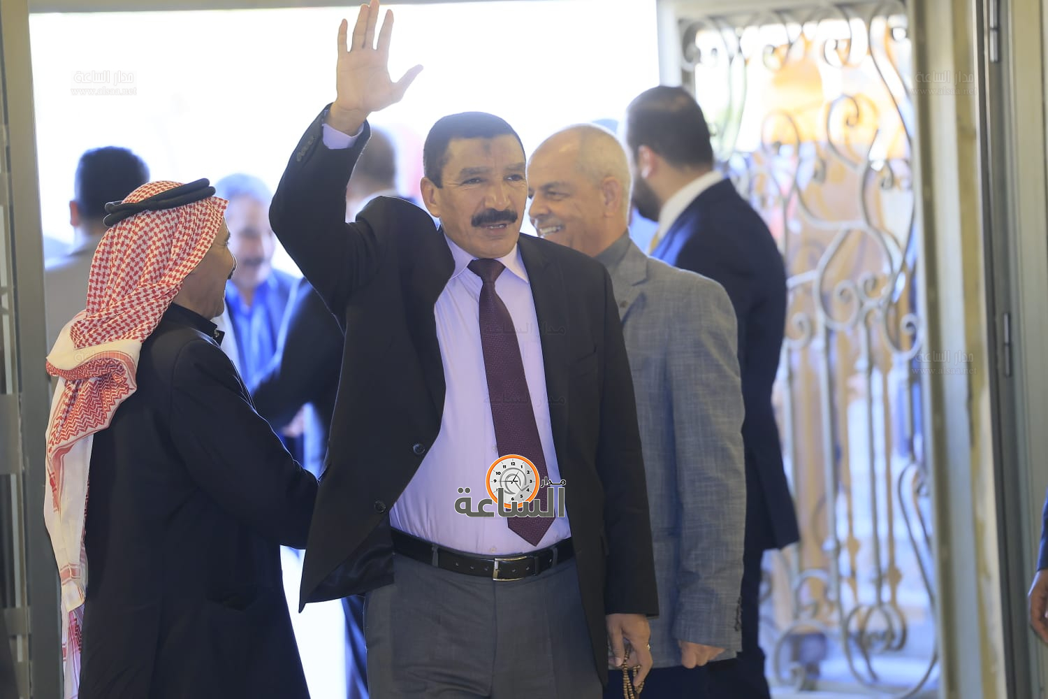 Madar Al-Saa Images 0.9790967189352159