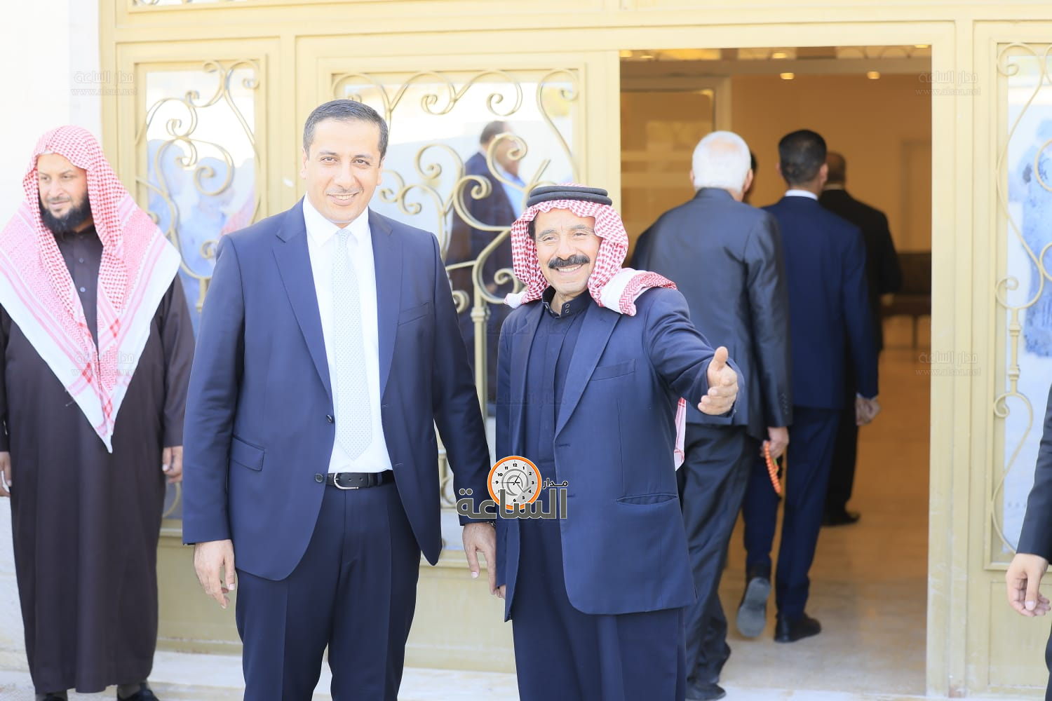 Madar Al-Saa Images 0.41940772419504135