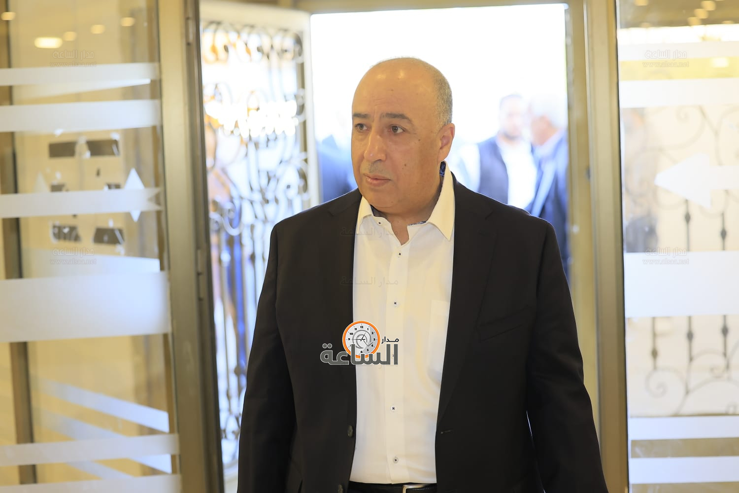 Madar Al-Saa Images 0.3981055087864691