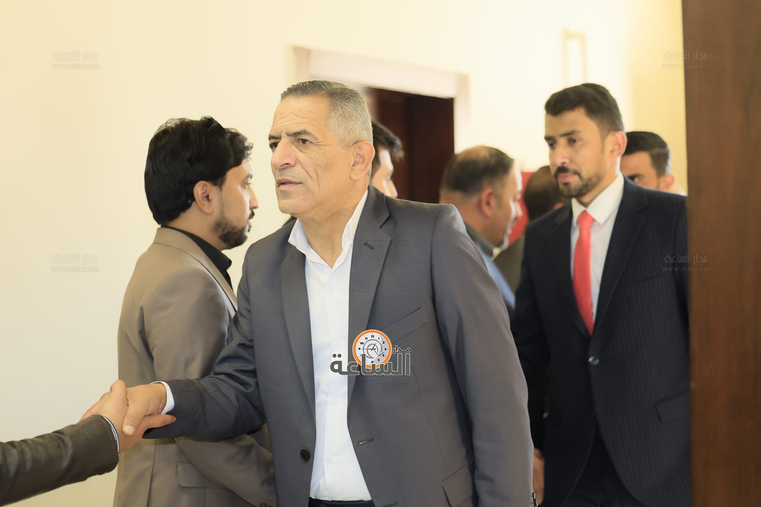 Madar Al-Saa Images 0.7911156977467536