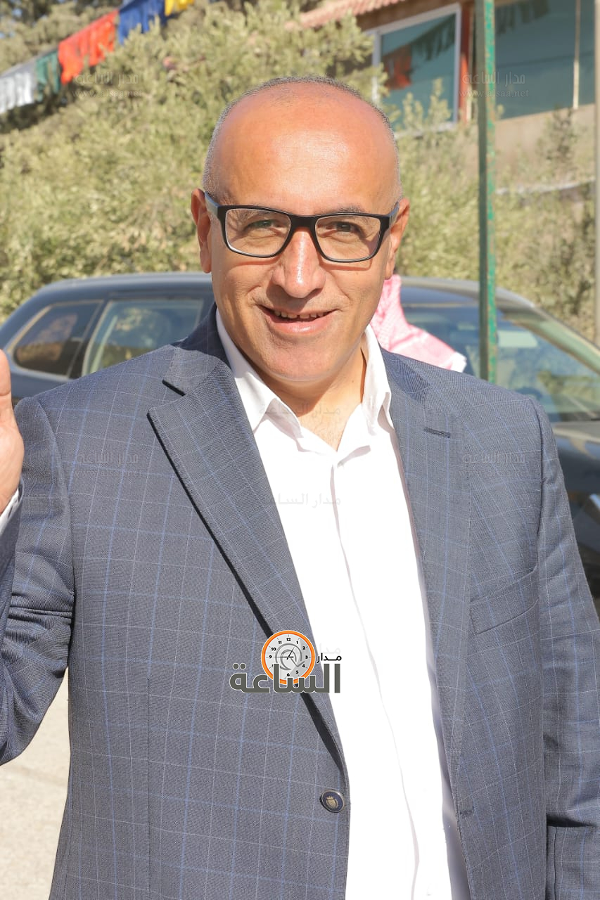 Madar Al-Saa Images 0.3911713793841253