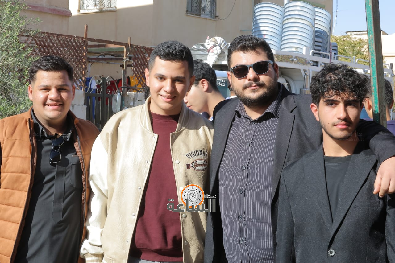 Madar Al-Saa Images 0.7313155508229185